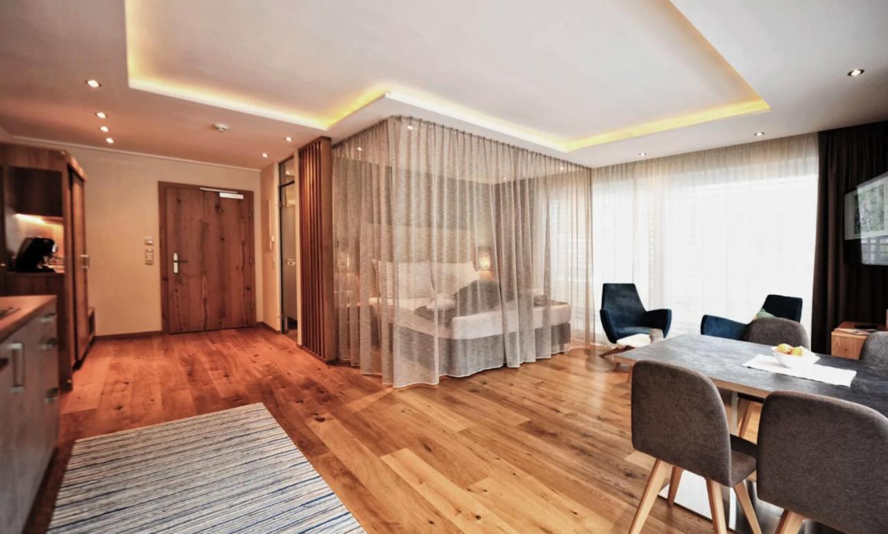 Hotel Dorfstadl Капл Екстериор снимка