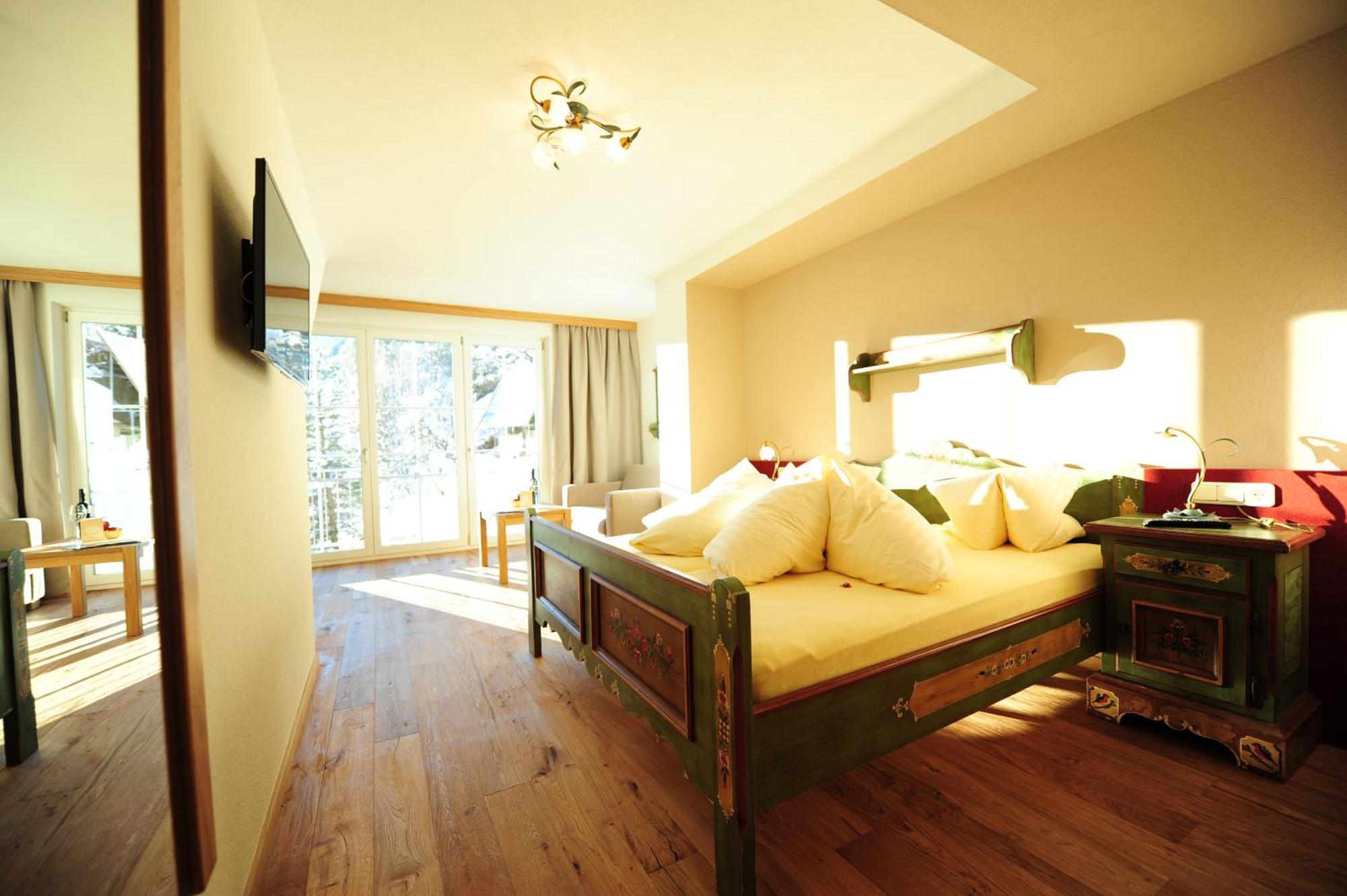 Hotel Dorfstadl Капл Екстериор снимка