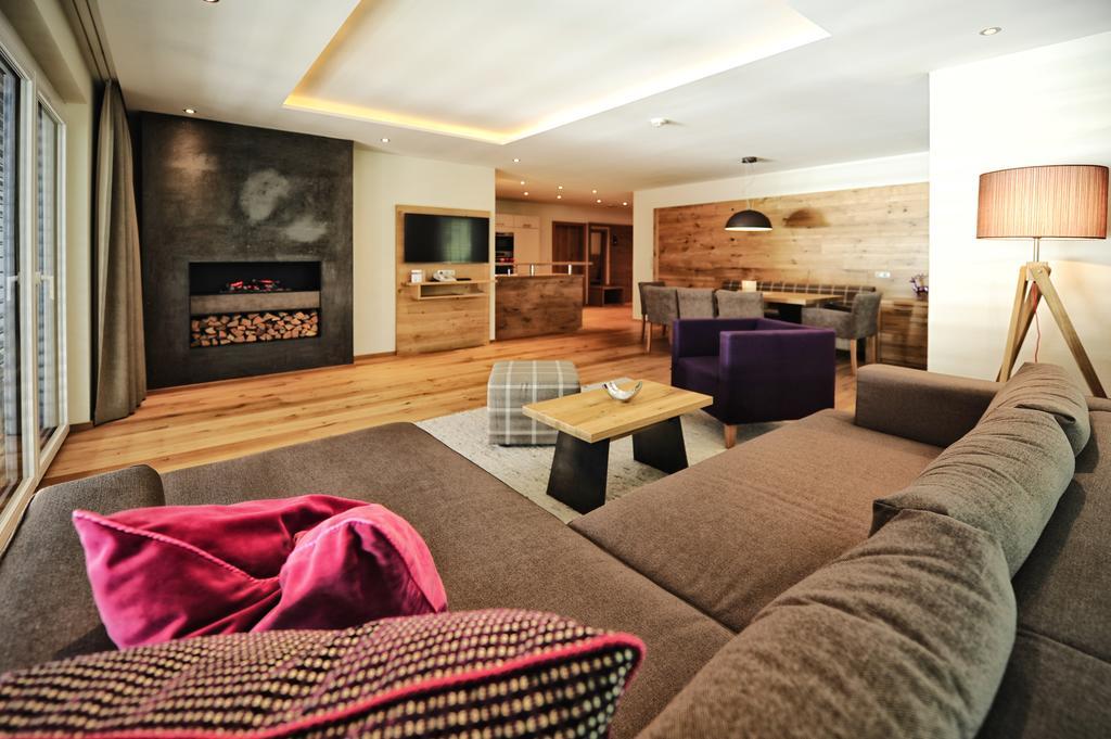 Hotel Dorfstadl Капл Екстериор снимка