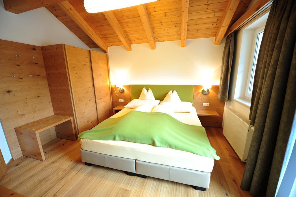 Hotel Dorfstadl Капл Екстериор снимка